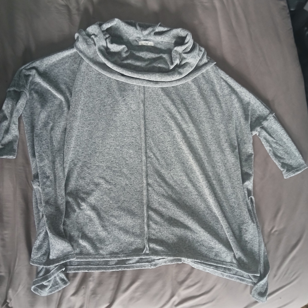 Easel Los Angeles Gray Cowl Neck Women's Sweater